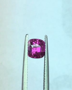 1.75ct Pink sapphire  